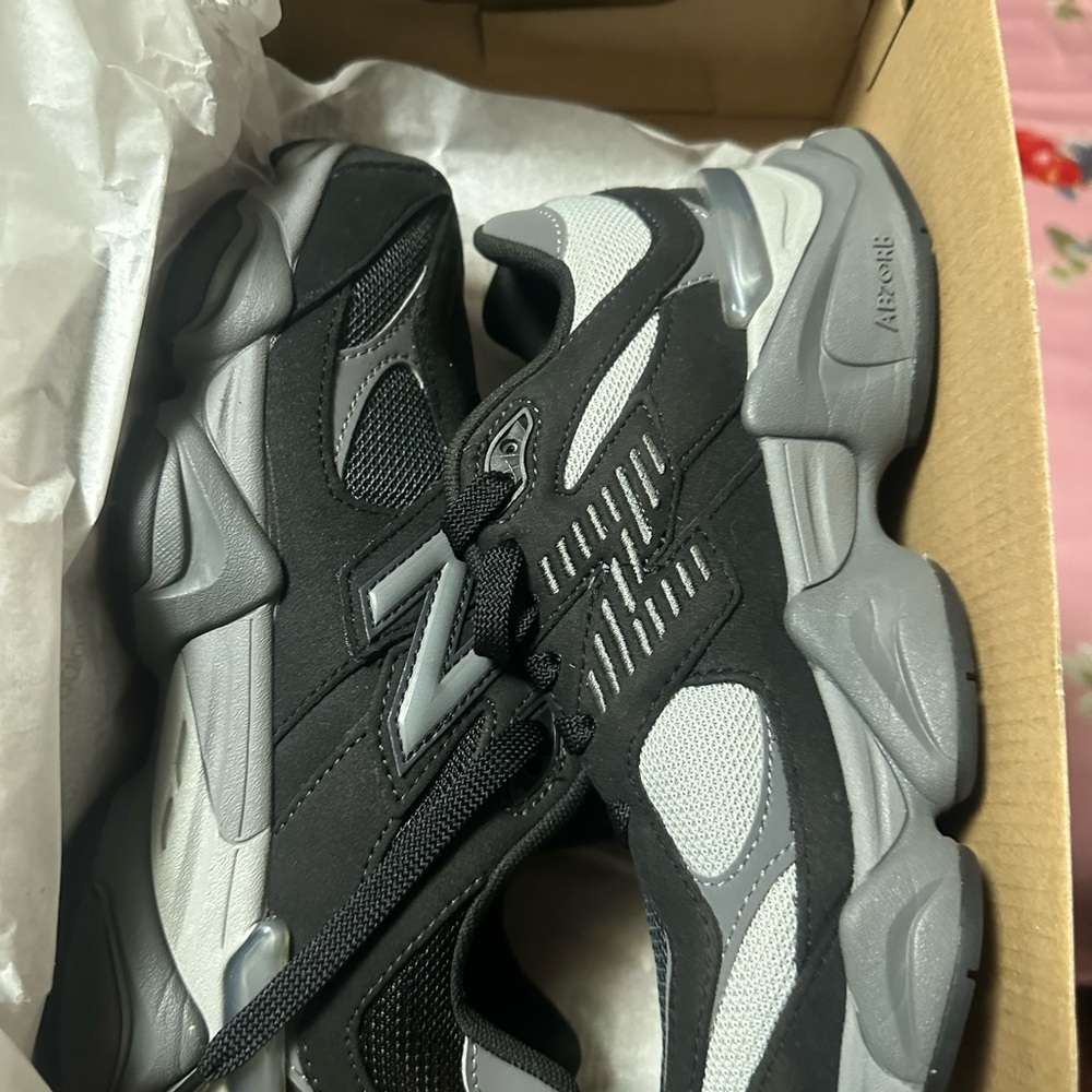 New Balance Black and Gray Sneakers